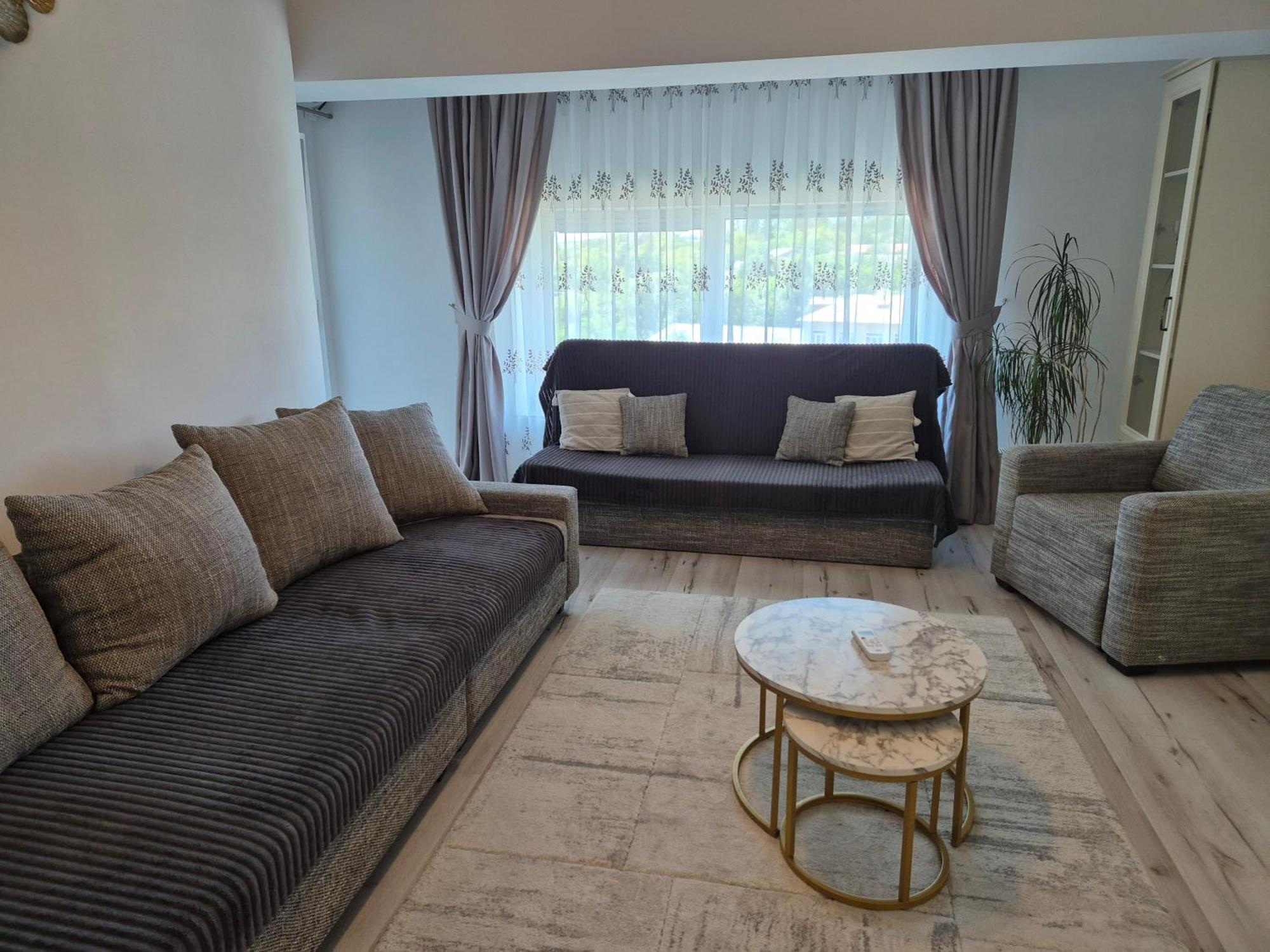 Suceava Apartment Buitenkant foto